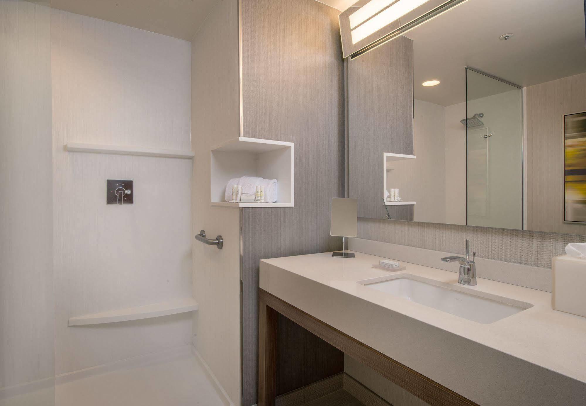 คอร์ตยาร์ด ซินซินแนติ แอร์พอร์ต เซาท์/ฟลอเรนซ์ Hotel ภายนอก รูปภาพ